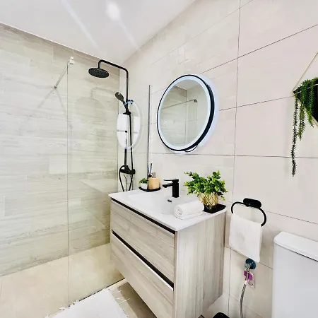 Romantic In Windsor Park Адехе