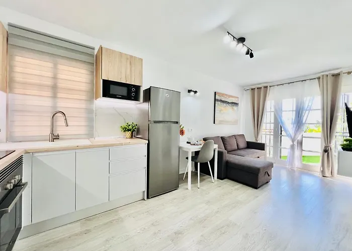 Romantic In Windsor Park 아데제